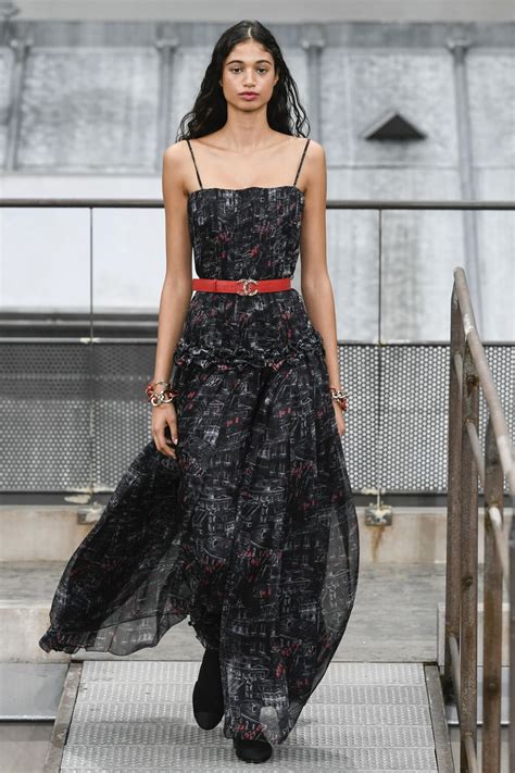 défilé chanel octobre 2019|Chanel fashion designer.